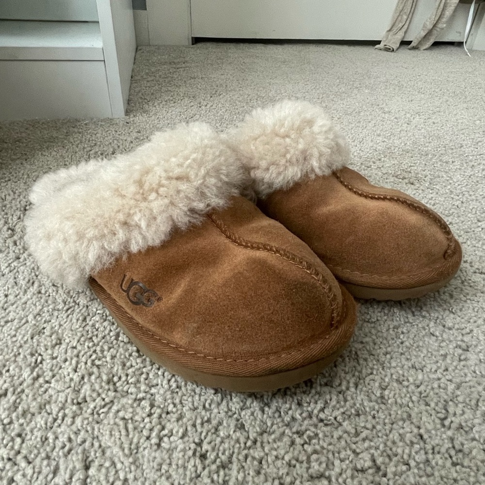 kids ugg slippers